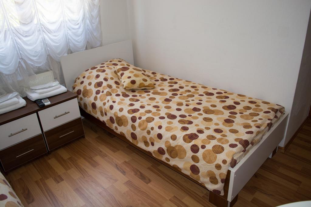 Villa Palma Guesthouse Μόσταρ Δωμάτιο φωτογραφία