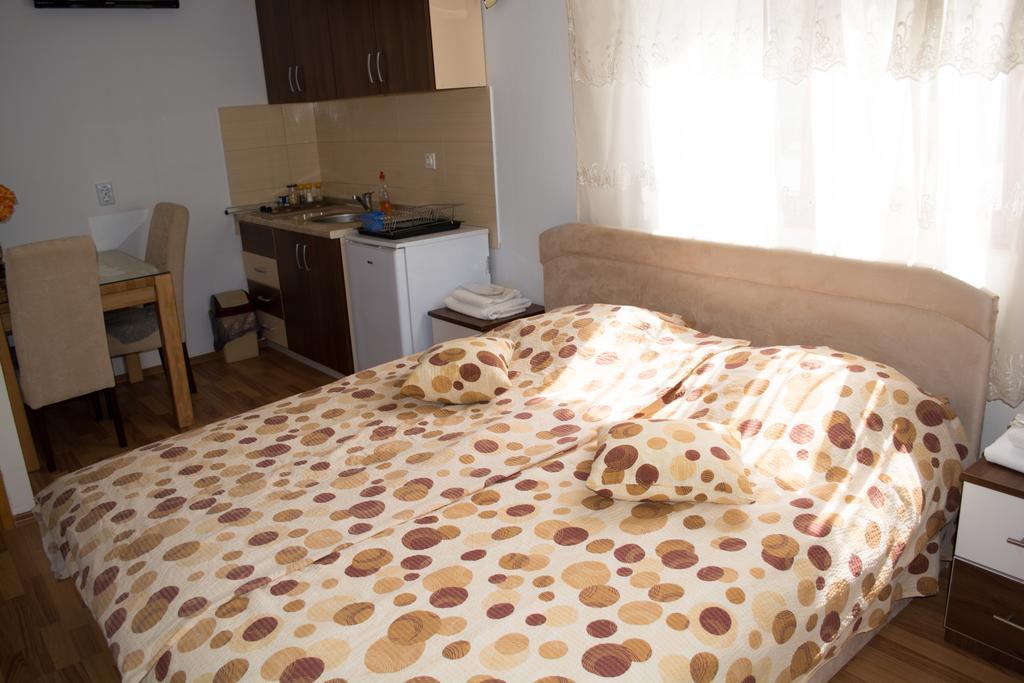 Villa Palma Guesthouse Μόσταρ Δωμάτιο φωτογραφία